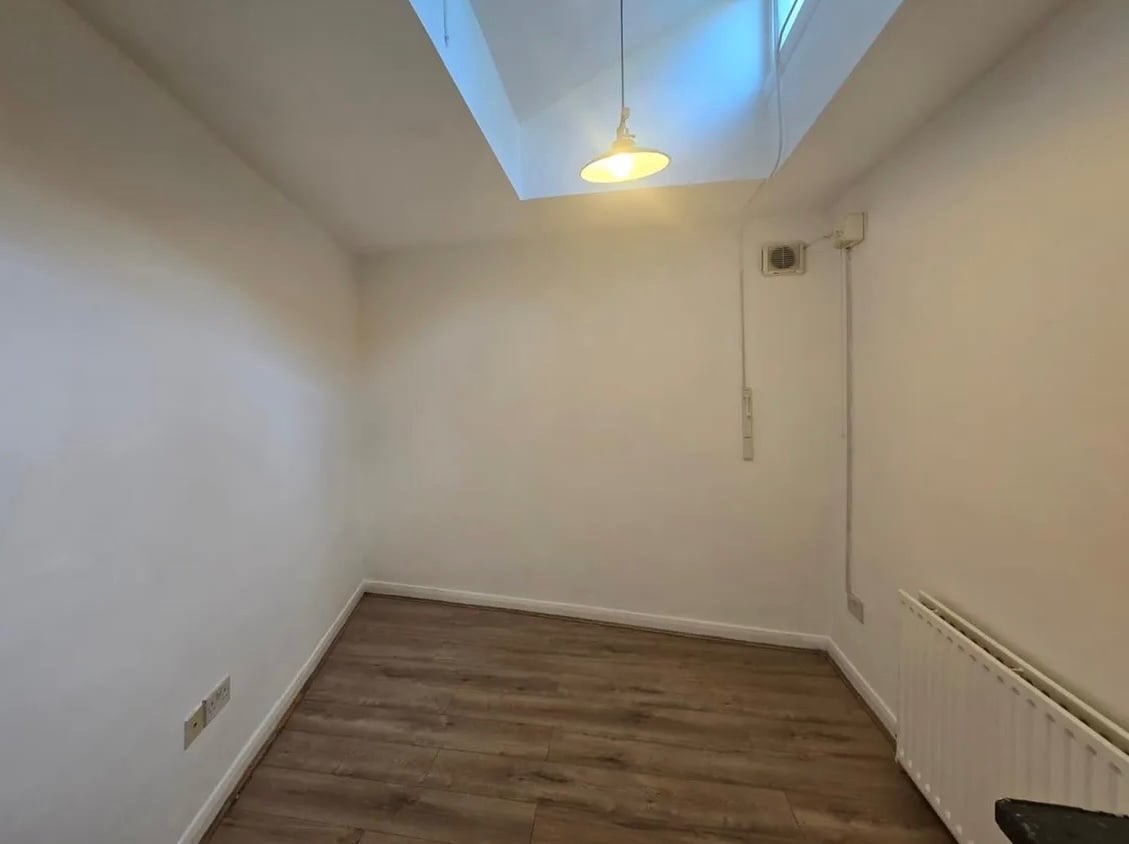 Additional image 3 of Studio Flat, Mayton St, N7, N1 7GU