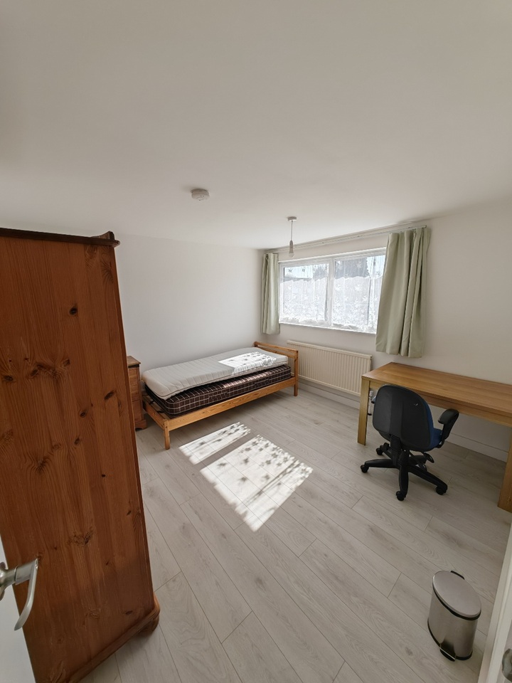 Additional image 5 of Room in a Shared House, Rothleigh Road, CB1, N1 7GU