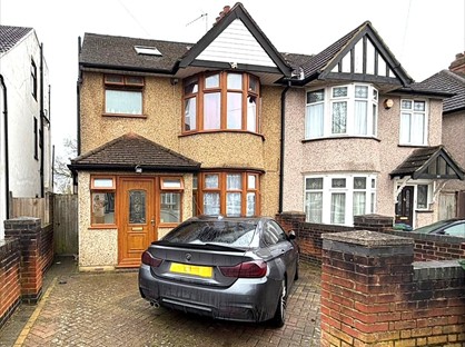 5 Bed Semi-Detached House, Wood End Avenue, HA2
