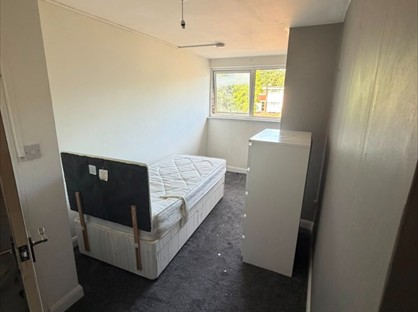 Room in a Shared House, Wensleydale, HP2
