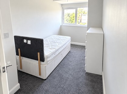 Room in a Shared House, Wensleydale, HP2