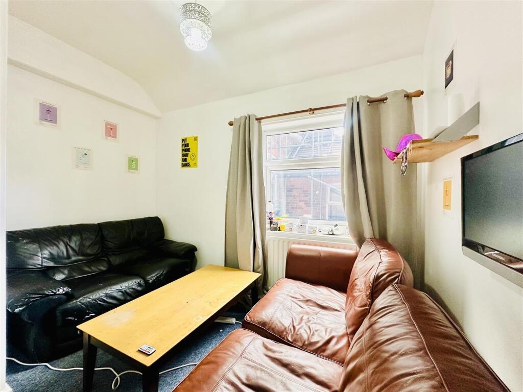 Additional image 20 of Room in a Shared House, Woodborough Road, NG3, N1 7GU