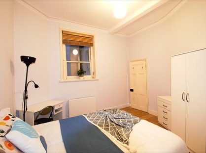 Room in a Shared Flat, Lymington Mansions, NW6