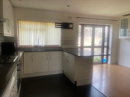 3 Bed Detached House, Holyrood Avenue, HA2
