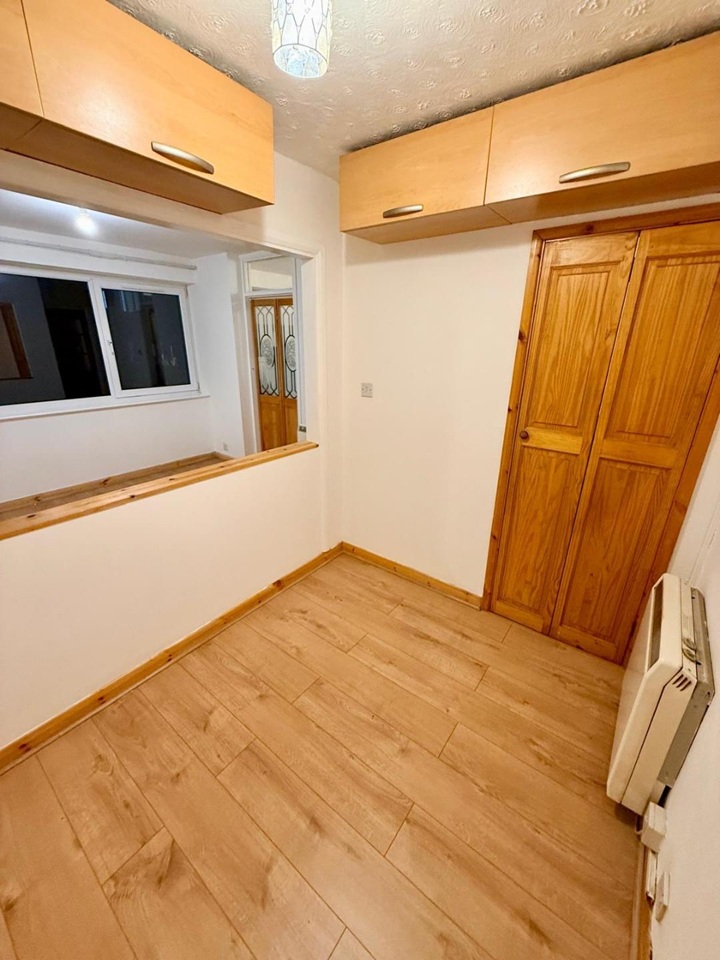 Additional image 3 of Studio Flat, Reading, RG1, N1 7GU