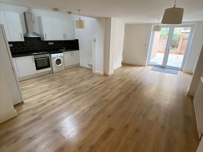 1 Bed Flat, Burnt Ash Hill, SE12