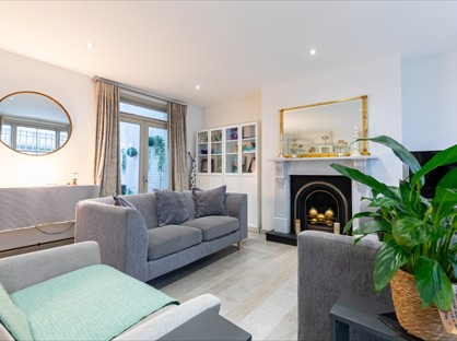 2 Bed Flat, Linden Gardens, W2