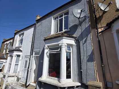 2 Bed Terraced House, Majendie Road, SE18