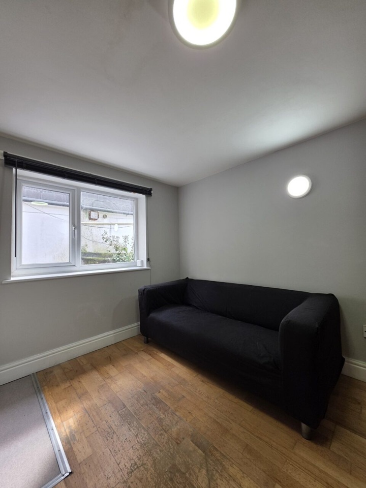 Additional image 2 of 2 Bed Flat, Pen-Y-Lan Road, CF24, N1 7GU