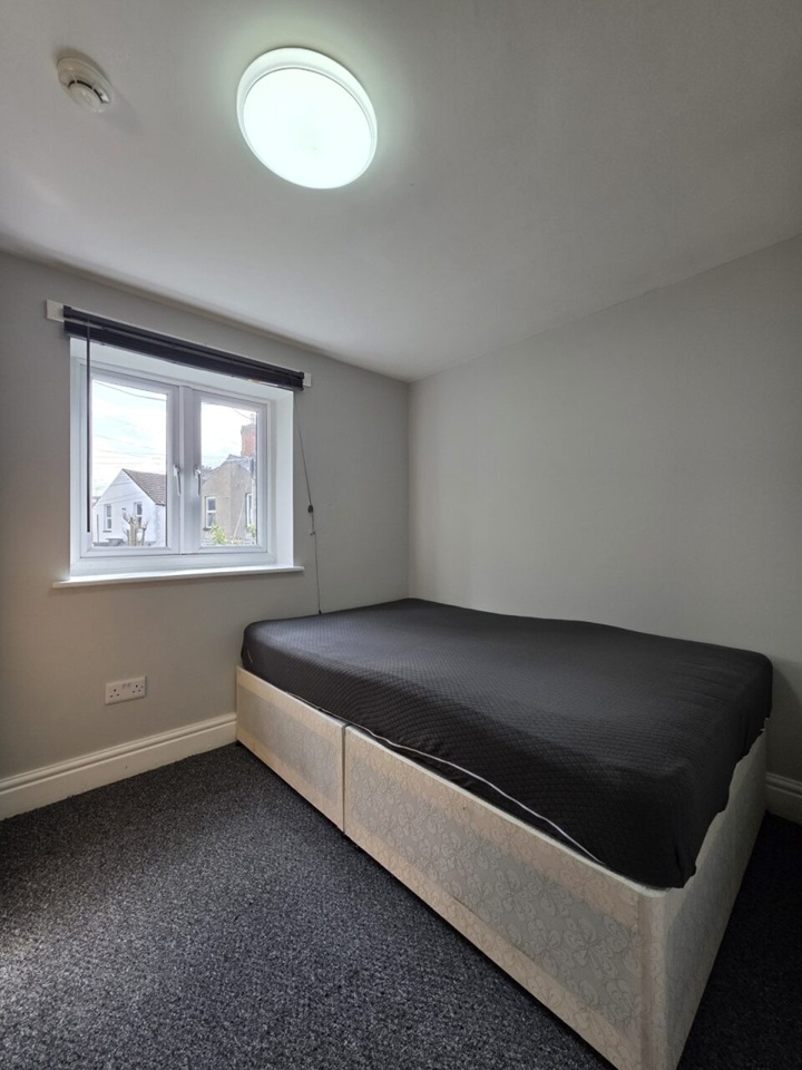 Additional image 6 of 2 Bed Flat, Pen-Y-Lan Road, CF24, N1 7GU