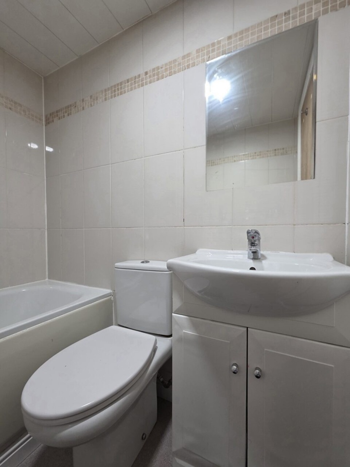 Additional image 8 of 2 Bed Flat, Pen-Y-Lan Road, CF24, N1 7GU