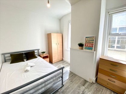 Room in a Shared Flat, Vicarage Mansion, N15