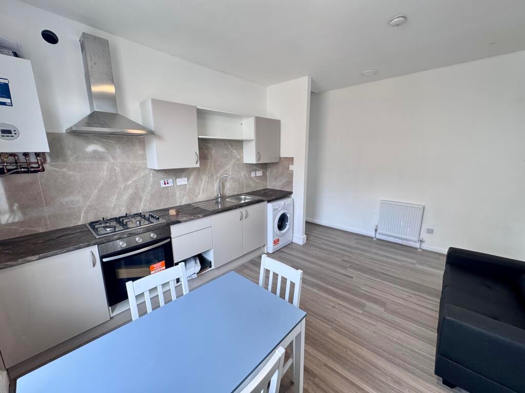 Additional image 29 of 2 Bed Flat, Nottingham, NG7, N1 7GU