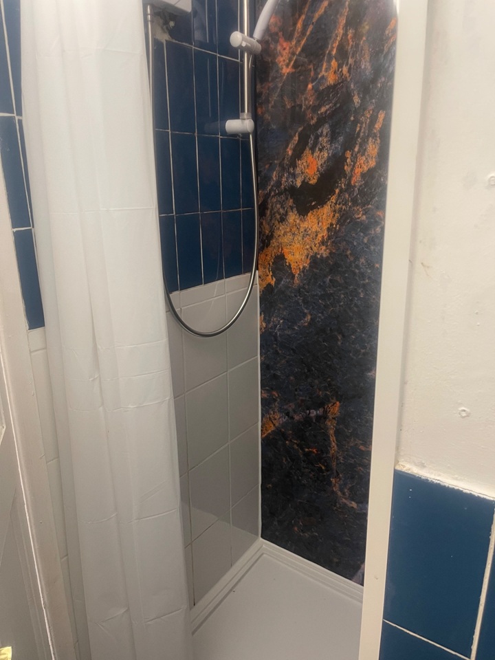 Studio Flat, Cleveland Road, M8 photo 2
