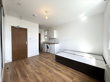 Studio Flat, Tottenham Lane, N8