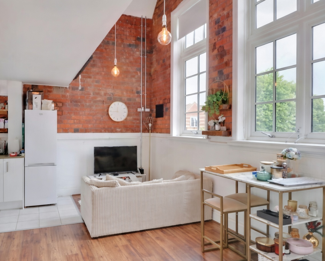 1 Bed Flat, Crocketts Lane, B66, N1 7GU