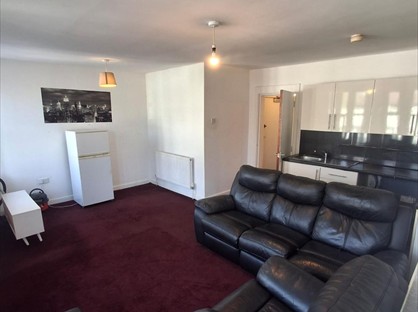 1 Bed Flat, Priory Road, L4