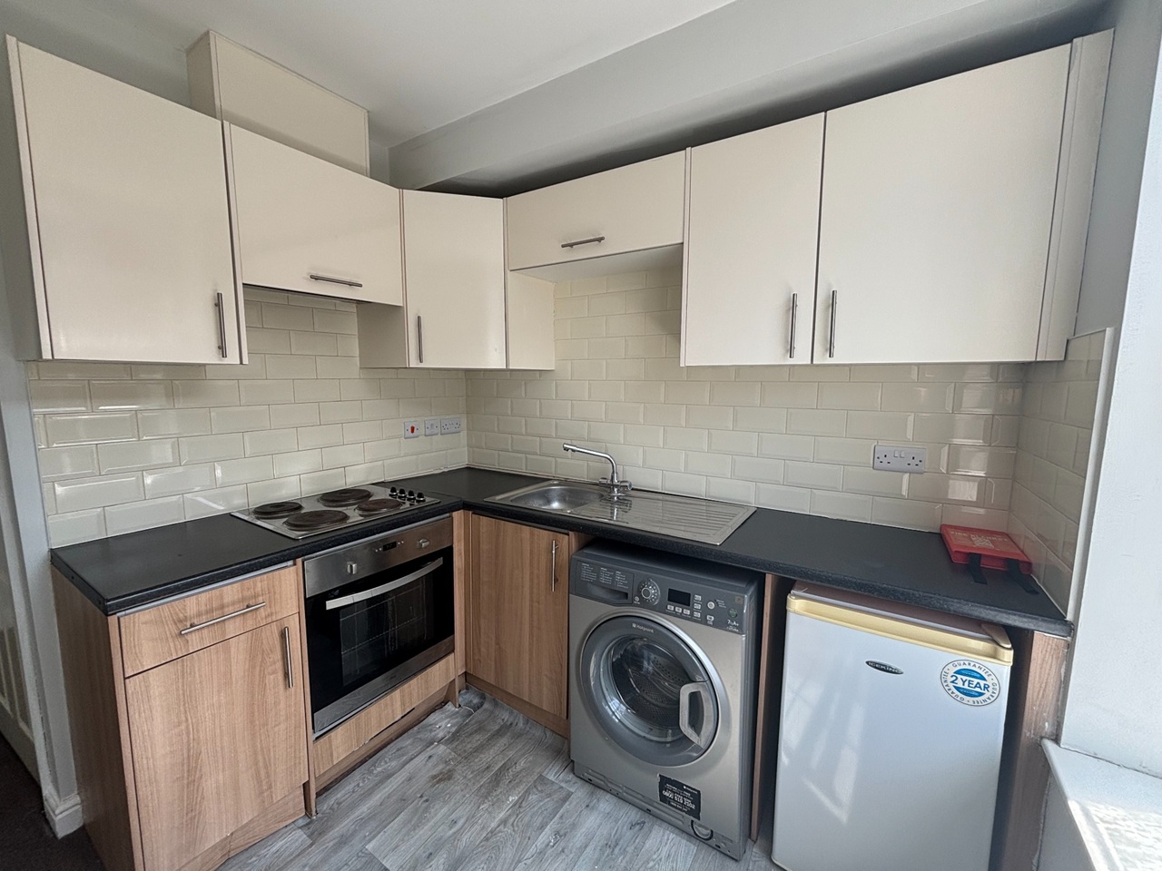 Doncaster - Studio Flat, Cleveland Street, DN1 - To Rent Now for £550. ...