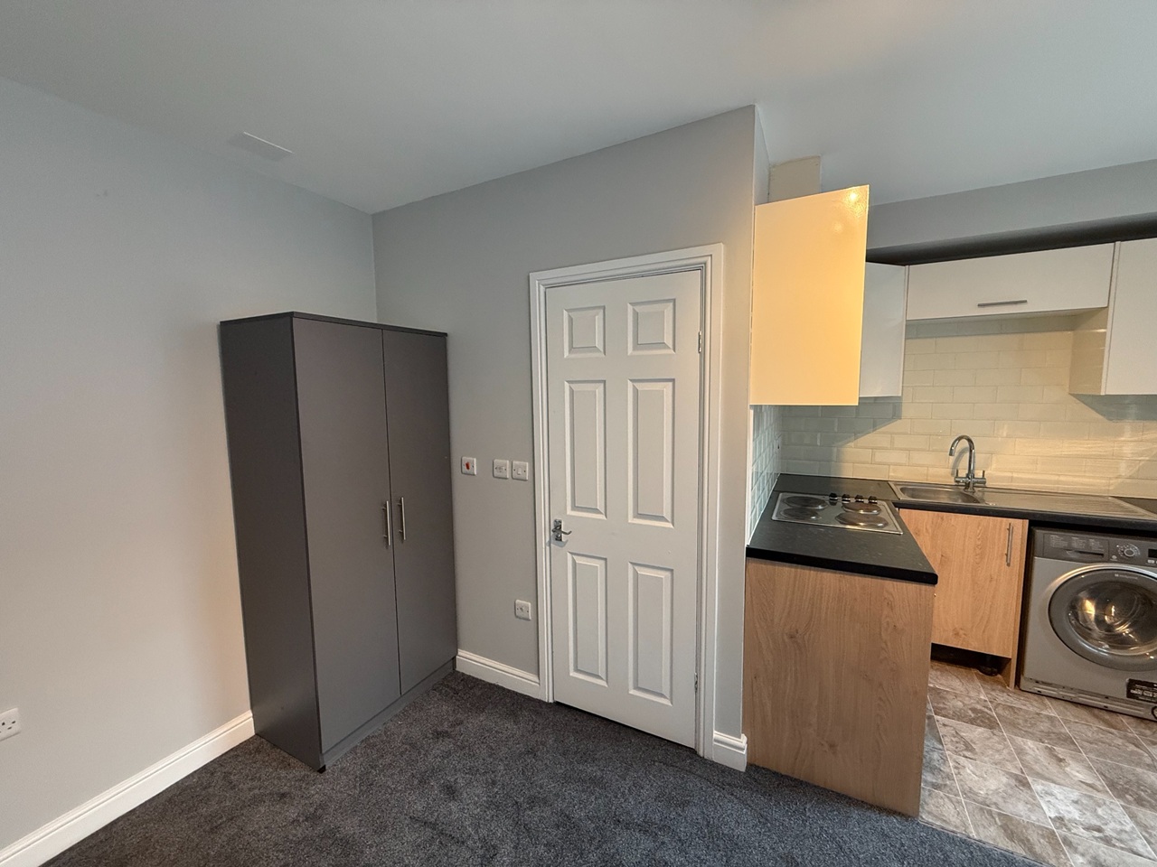 Doncaster - Studio Flat, Cleveland Street, DN1 - To Rent Now for £550. ...
