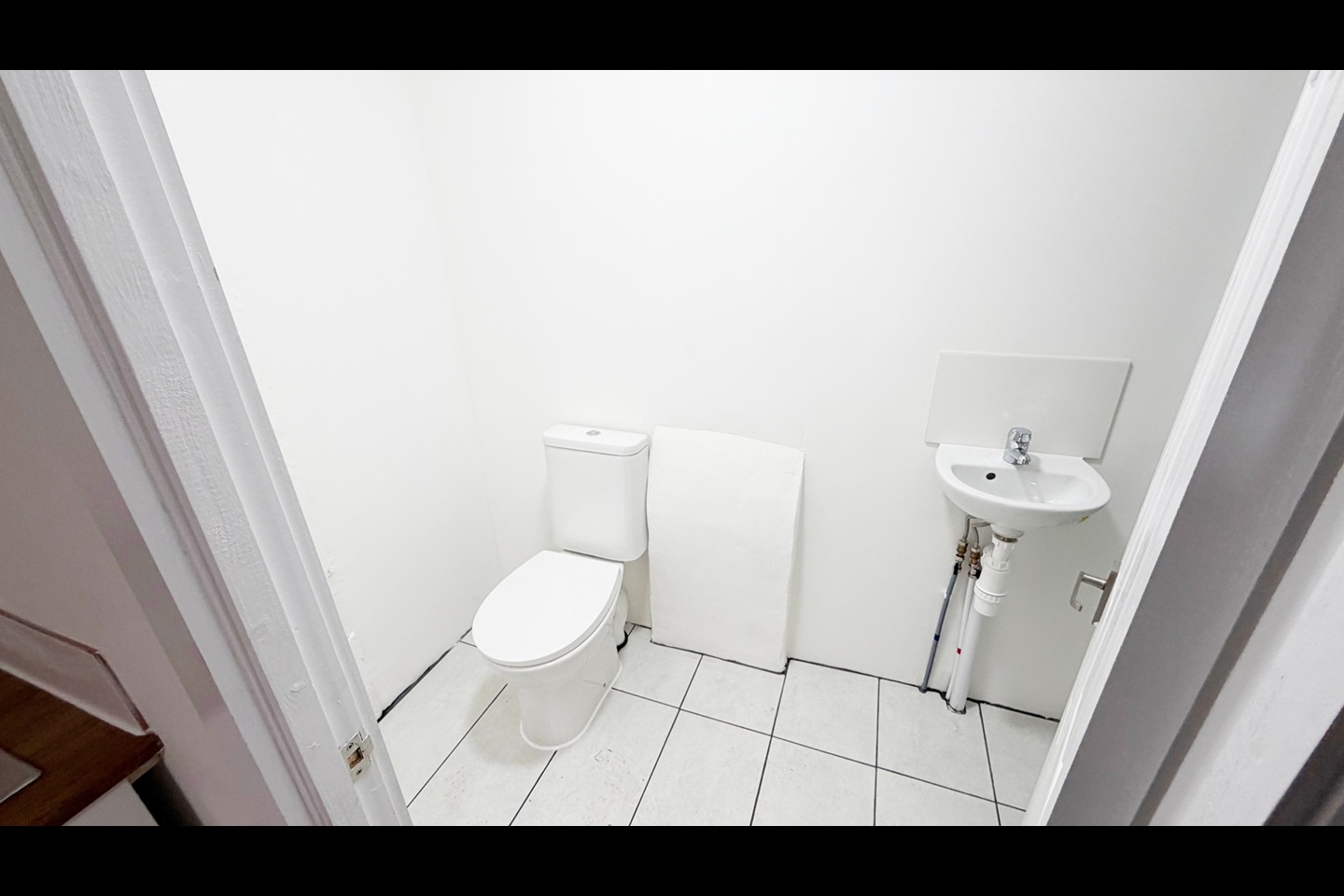 Additional image 2 of Studio Flat, Kingsland High St, E8, N1 7GU