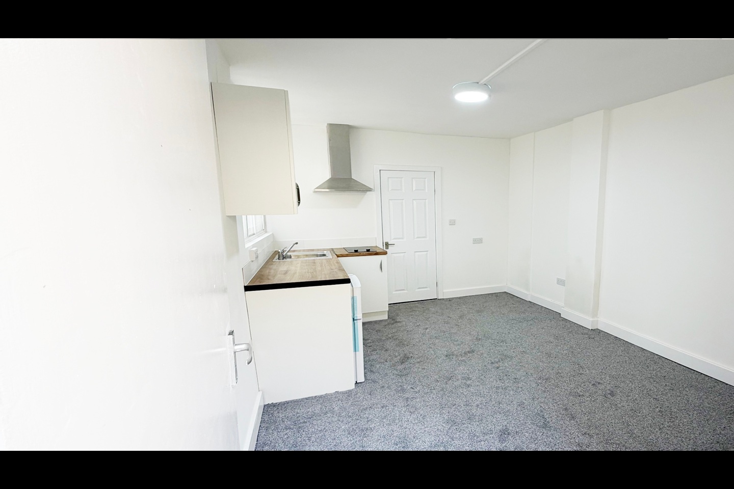 Studio Flat, Kingsland High St, E8, N1 7GU