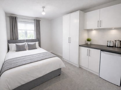 Studio Flat, Mead Avenue, SL3