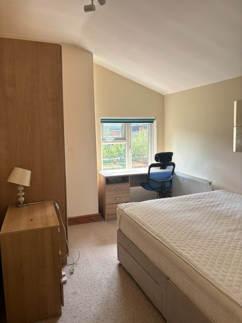 Room in a Shared House, Clifton Place, BS5