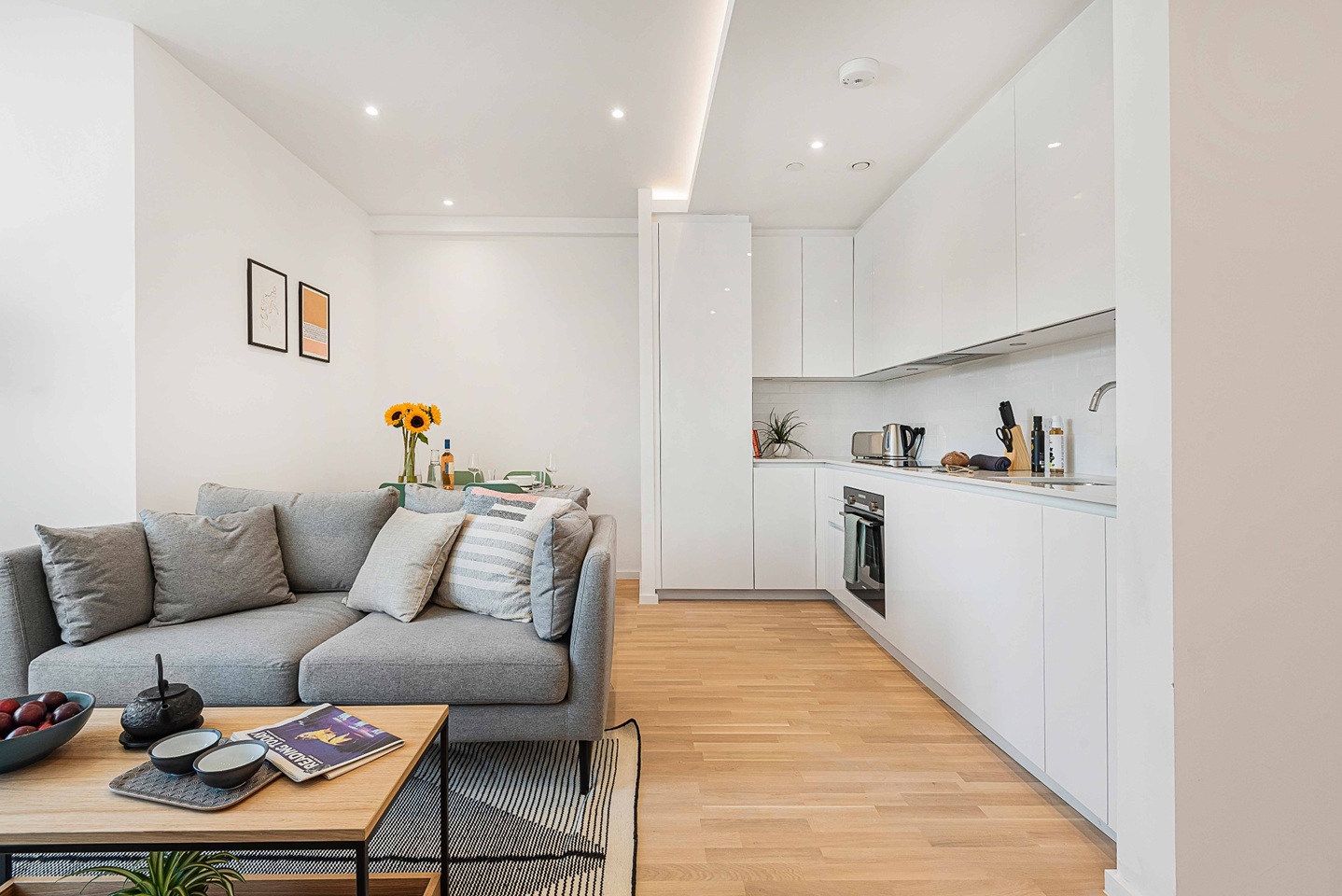 Additional image 2 of 1 Bed Flat, Gravity Royal Heights, RG1, N1 7GU