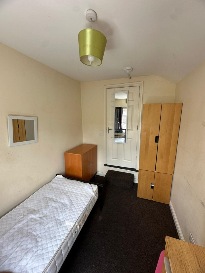 Additional image 2 of Room in a Shared House, Walnut St, LE2, N1 7GU