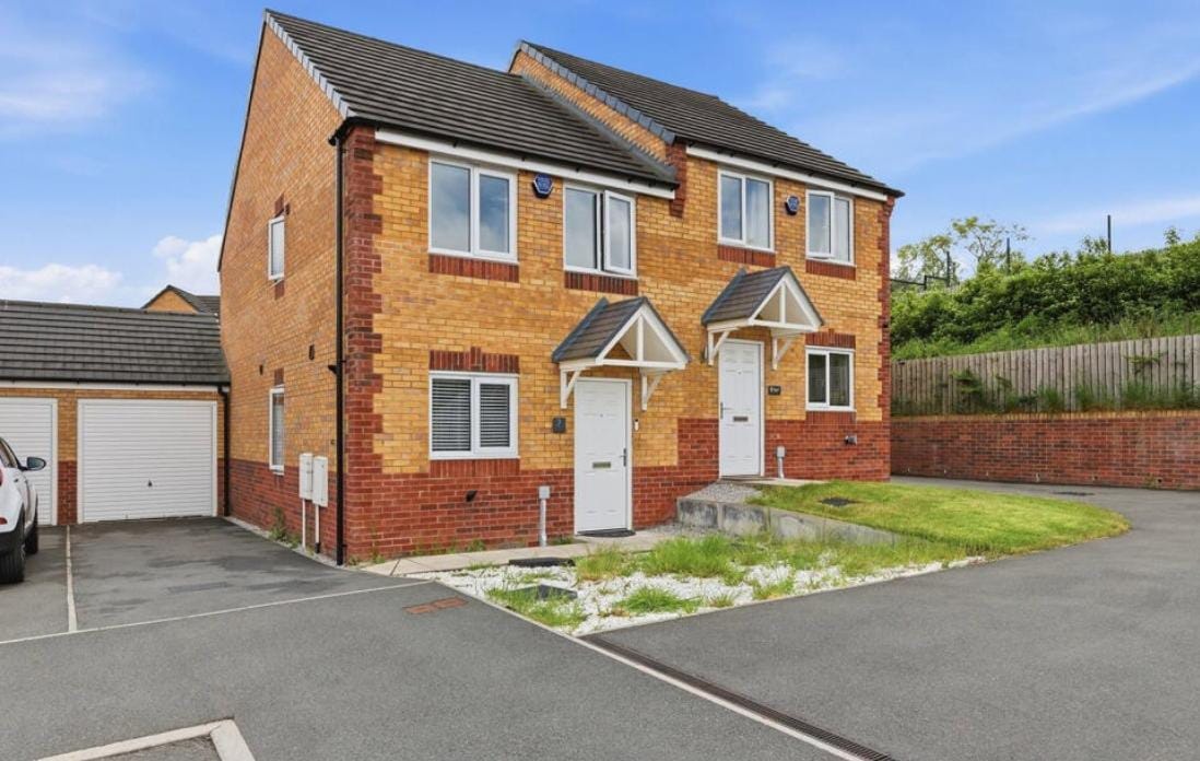 3 Bed Semi-Detached House, Rawson Close, S2