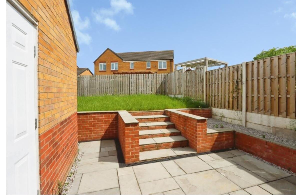 3 Bed Semi-Detached House, Rawson Close, S2 photo 2