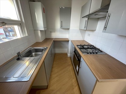 2 Bed Flat, Clifton Road, SE25