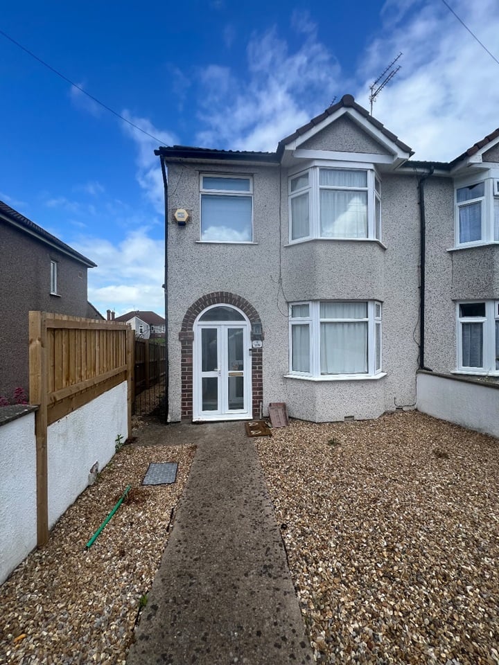 4 Bed Semi-Detached House, Mackie Road, BS34