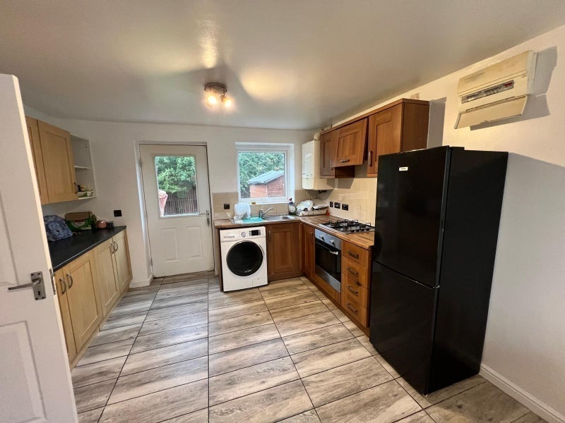 Additional image 4 of Room in a Shared House, Metcombe Way, M11, N1 7GU