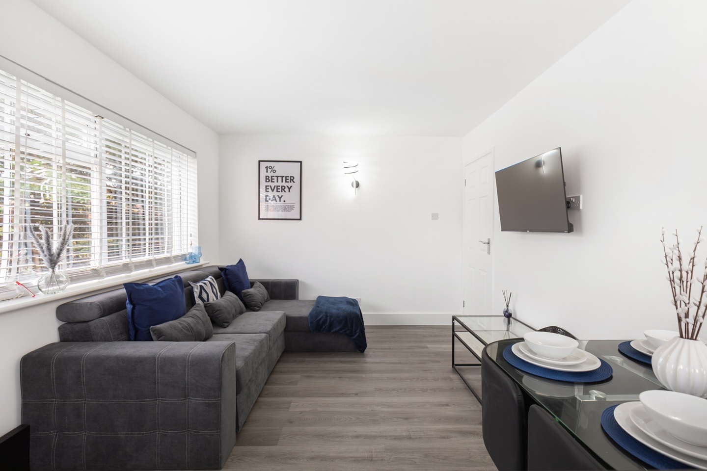 Additional image 3 of 2 Bed Flat, Barnwood Close, RG30, N1 7GU