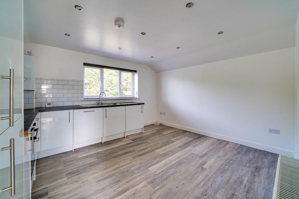 Additional image 3 of 2 Bed Flat, Godwin Way, CB1, N1 7GU