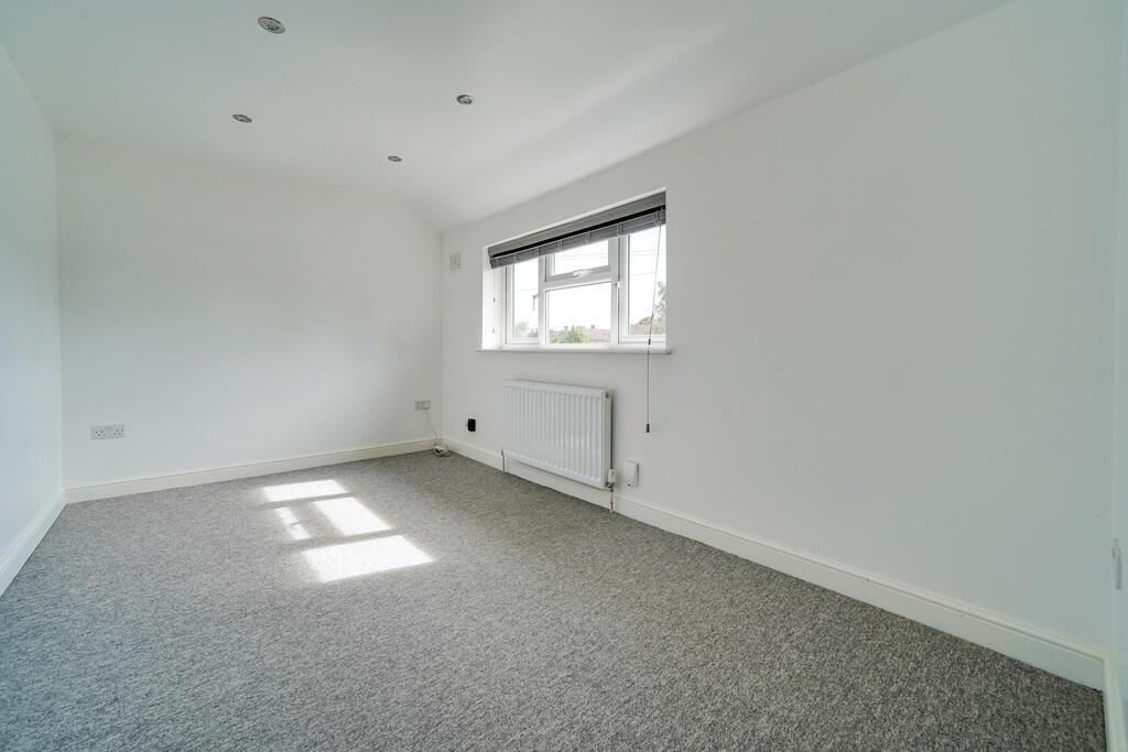 Additional image 5 of 2 Bed Flat, Godwin Way, CB1, N1 7GU