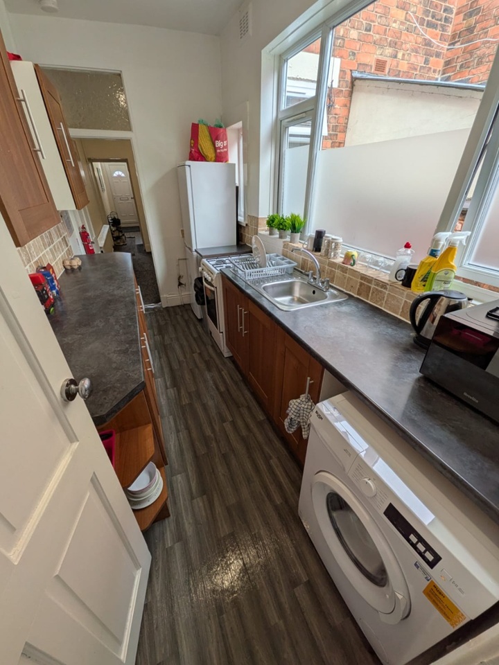 Additional image 2 of Room in a Shared House, Western Road, LE3, N1 7GU