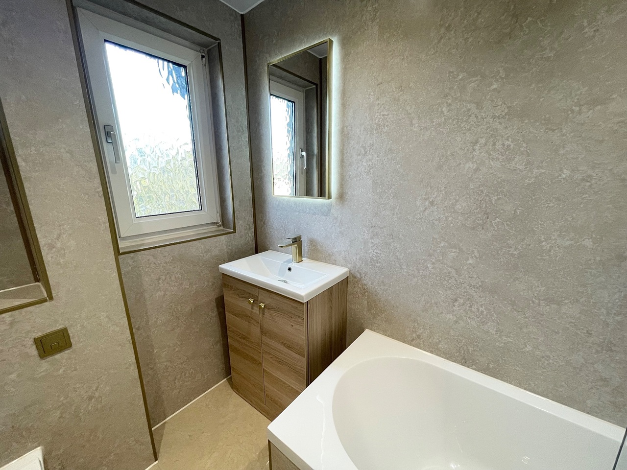 Additional image 15 of 2 Bed Flat, Christian Grove, EH15, N1 7GU