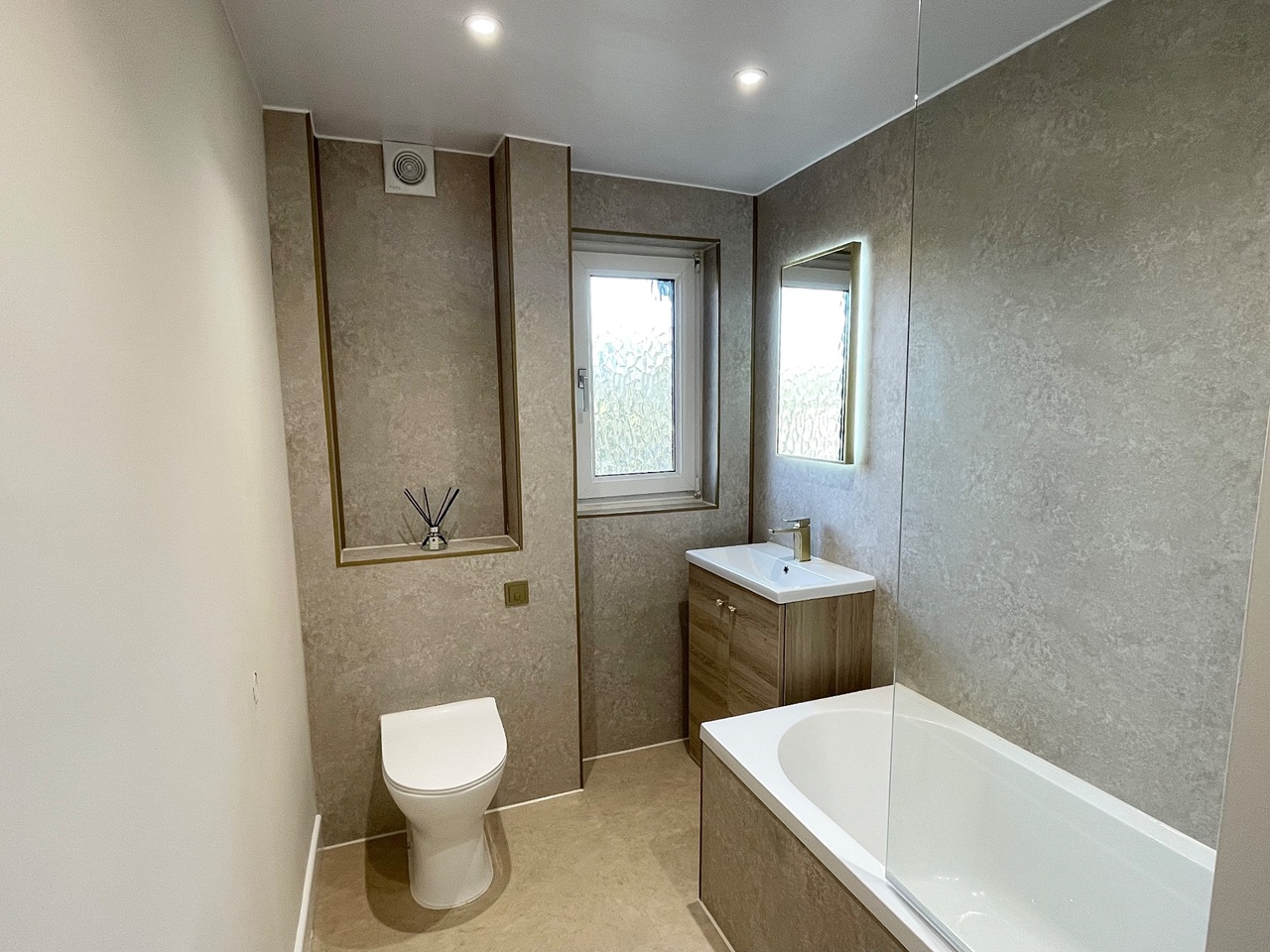 Additional image 14 of 2 Bed Flat, Christian Grove, EH15, N1 7GU