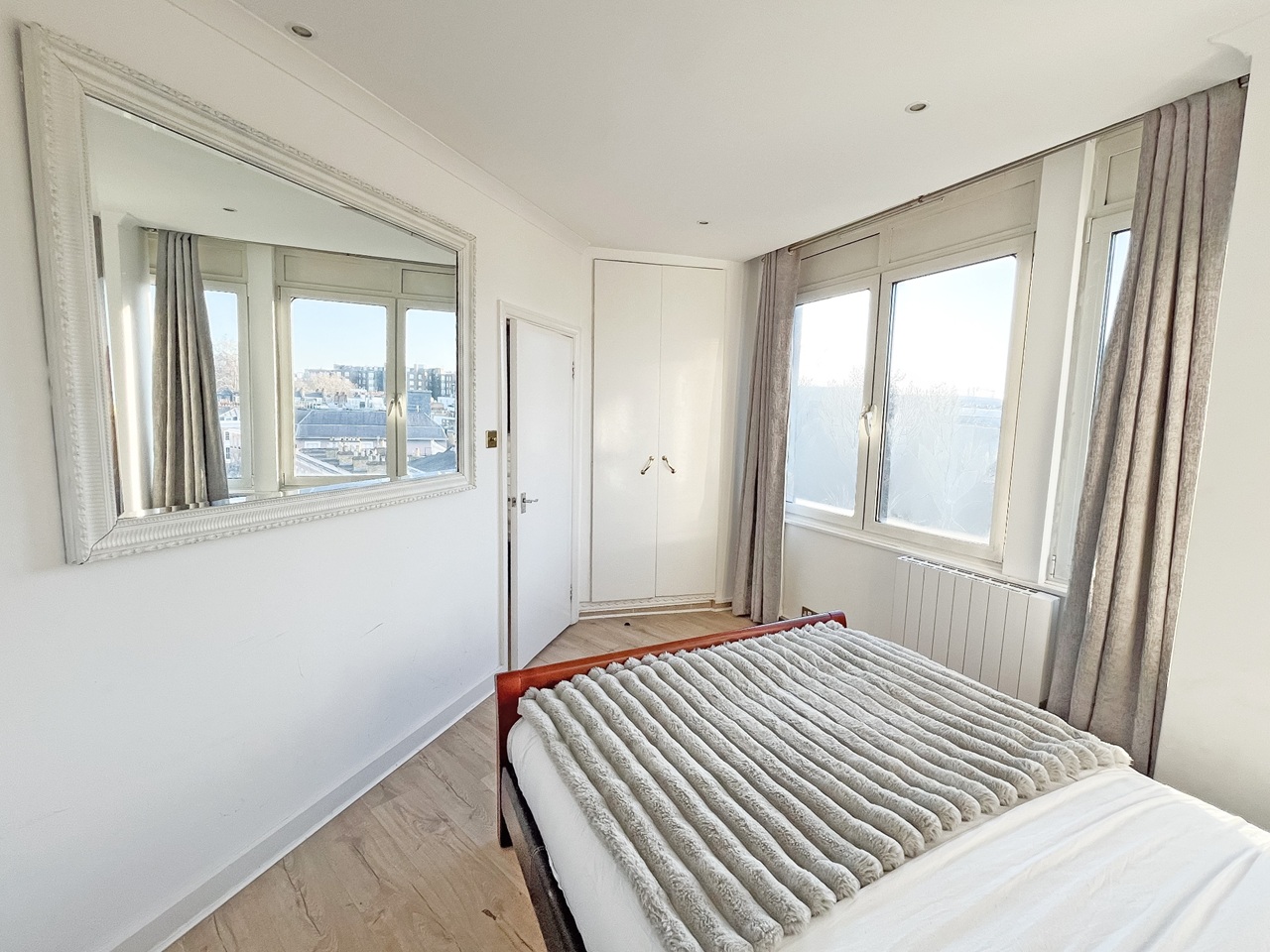 Additional image 33 of 3 Bed Penthouse, Old Brompton Road, SW3, N1 7GU