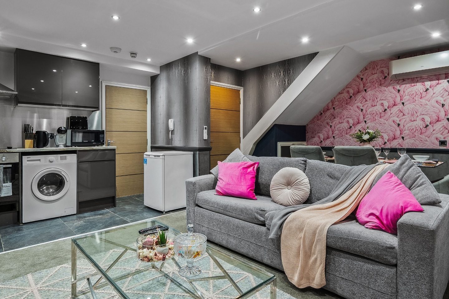 Additional image 4 of 1 Bed Flat, Welbeck St, W1G, N1 7GU