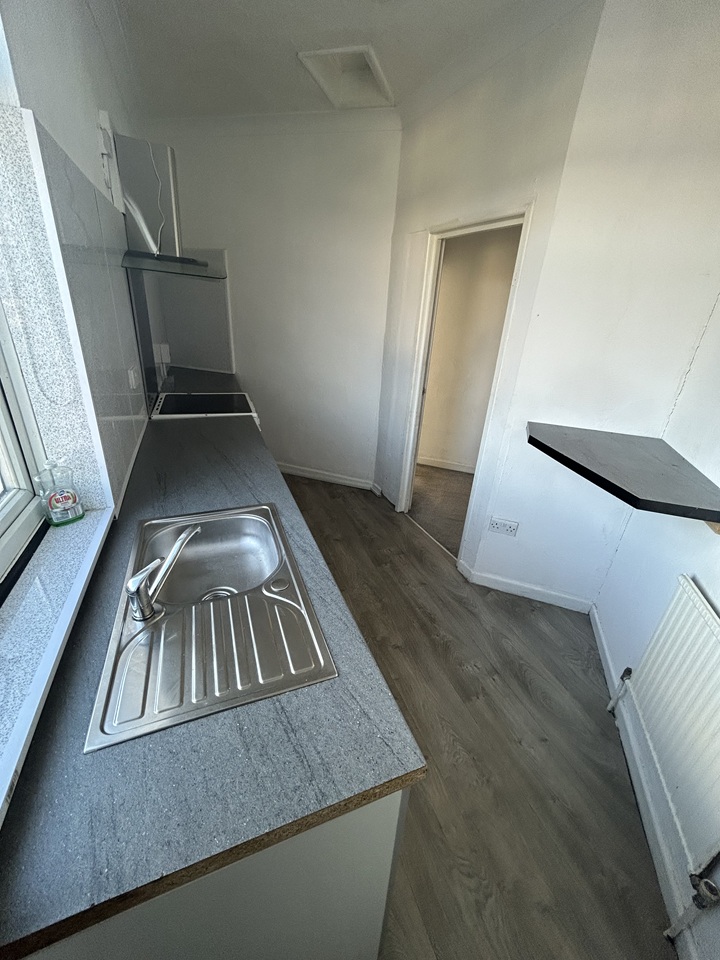 Additional image 3 of 3 Bed Flat, Brinsworth, S60, N1 7GU