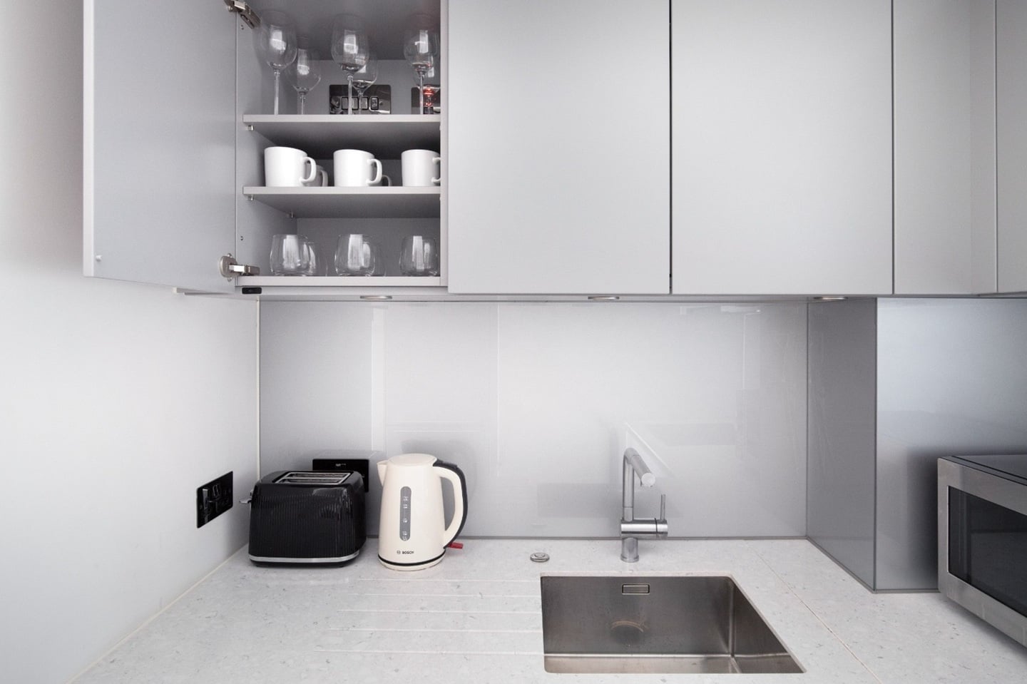 Additional image 3 of 1 Bed Flat, Whitechapel High St, E1, N1 7GU