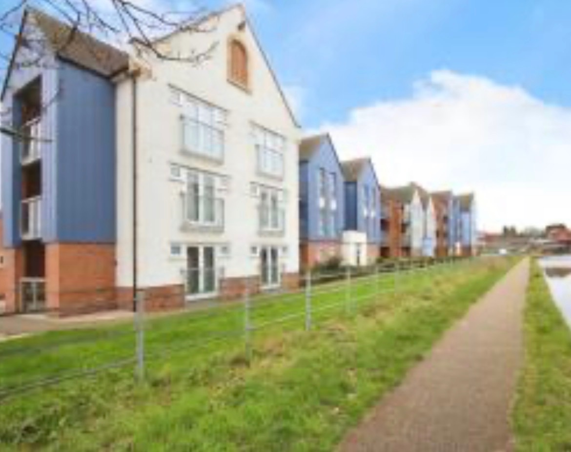 2 Bed Flat, Potters House, CV1, N1 7GU