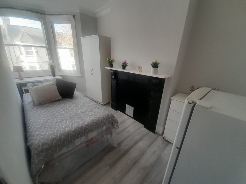 Additional image 6 of Room in a Shared House, London, NW10, N1 7GU
