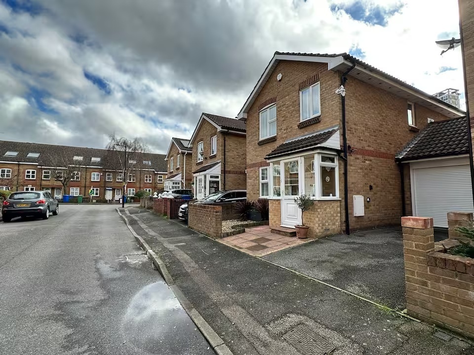 Additional image 6 of 3 Bed Detached House, Cadet Drive, SE1, N1 7GU