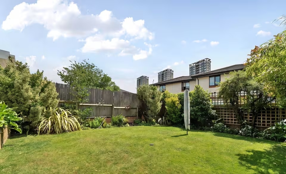 Additional image 16 of 3 Bed Detached House, Cadet Drive, SE1, N1 7GU