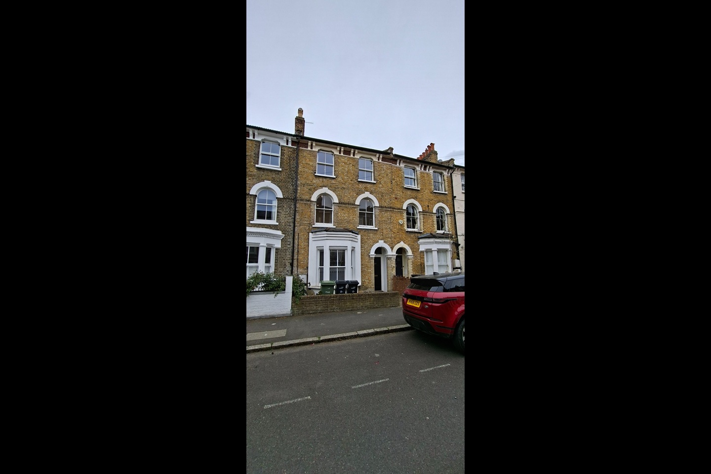 3 Bed Maisonette, Dalyell Road, SW9, N1 7GU