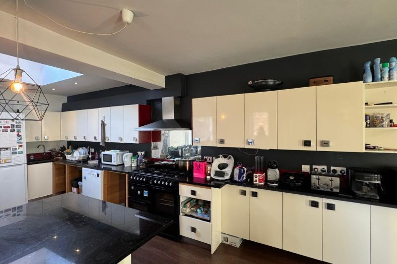 Additional image 4 of Room in a Shared House, Great Western St, M14, N1 7GU